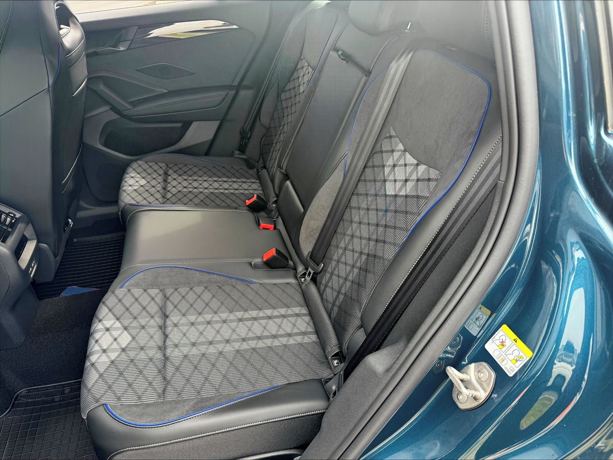 Volkswagen Tiguan, R-Line People 200kW e-Hybrid - fotka 5