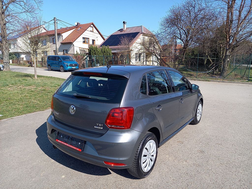 Volkswagen Polo, 1,2Tsi 66kw klima+Bez Koroze!! - fotka 3