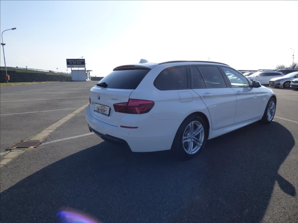 BMW Řada 5, 2,0 525xd  M-Paket - fotka 4