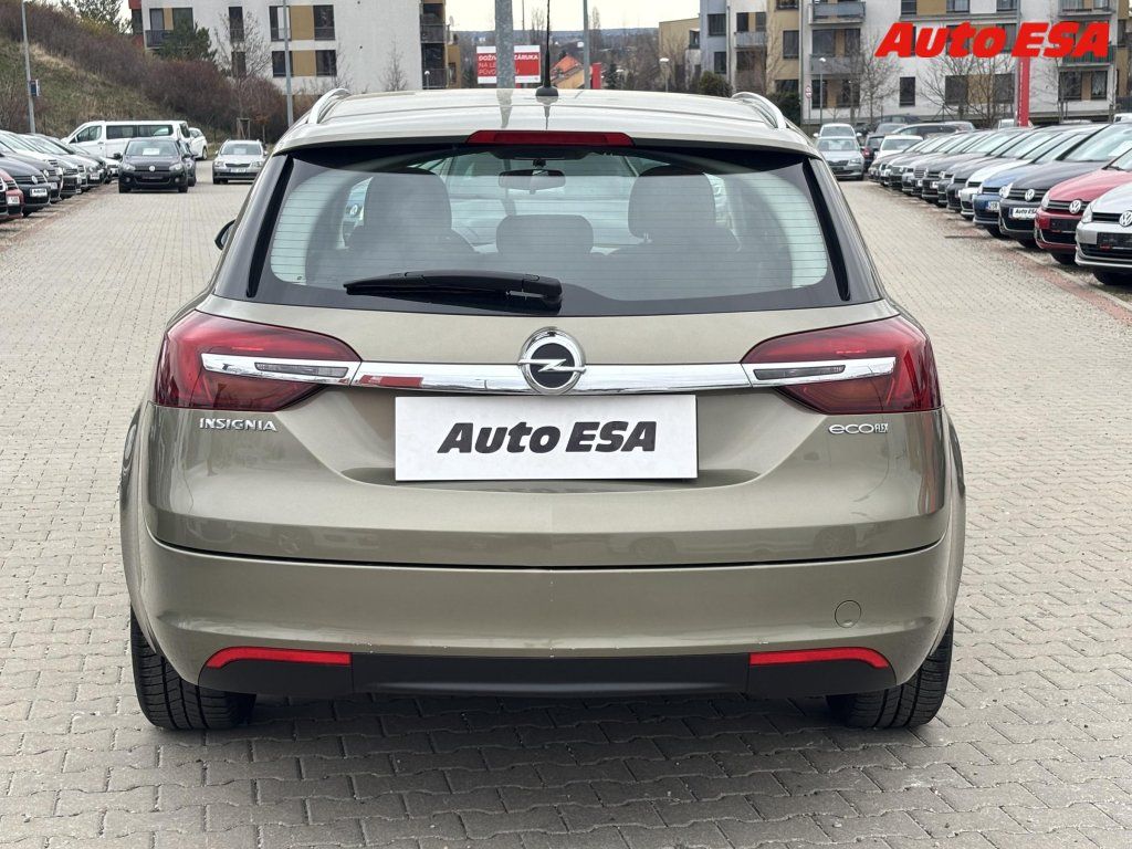 Opel Insignia, 2.0 CDTi,ČR - fotka 5