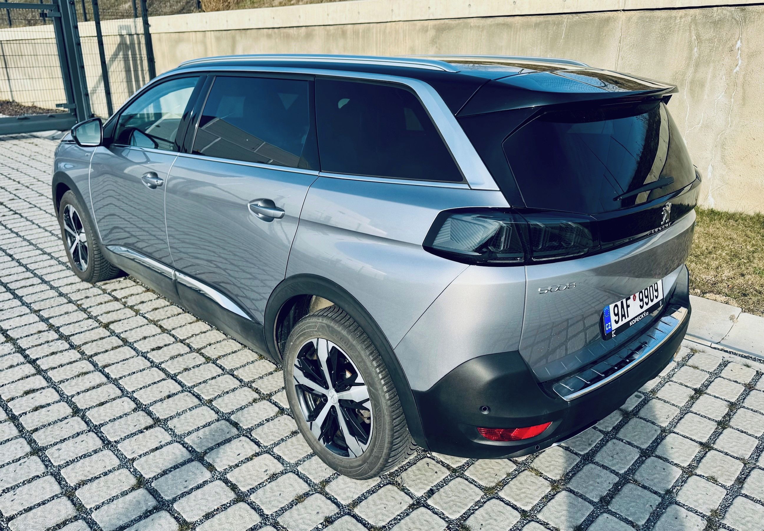 Peugeot 5008, Peugeot 5008 GT 1,5 BlueHDi - fotka 3