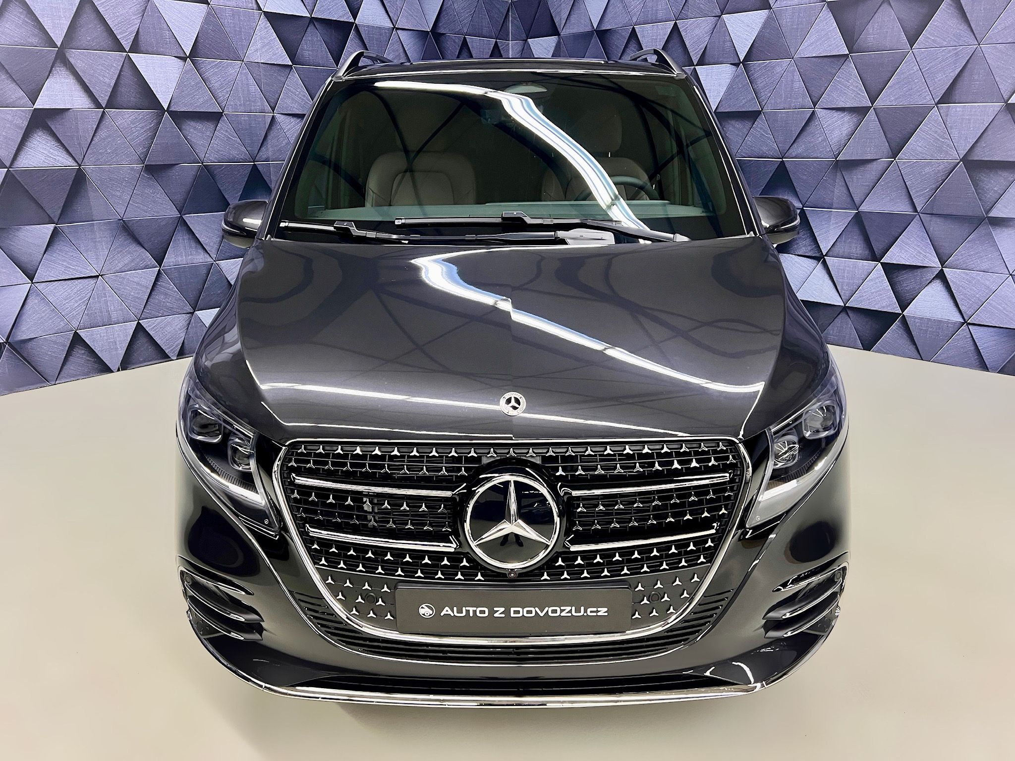 Mercedes-Benz Třídy V, 300d 4MATIC AMG EXCLUSIVE XL - fotka 2
