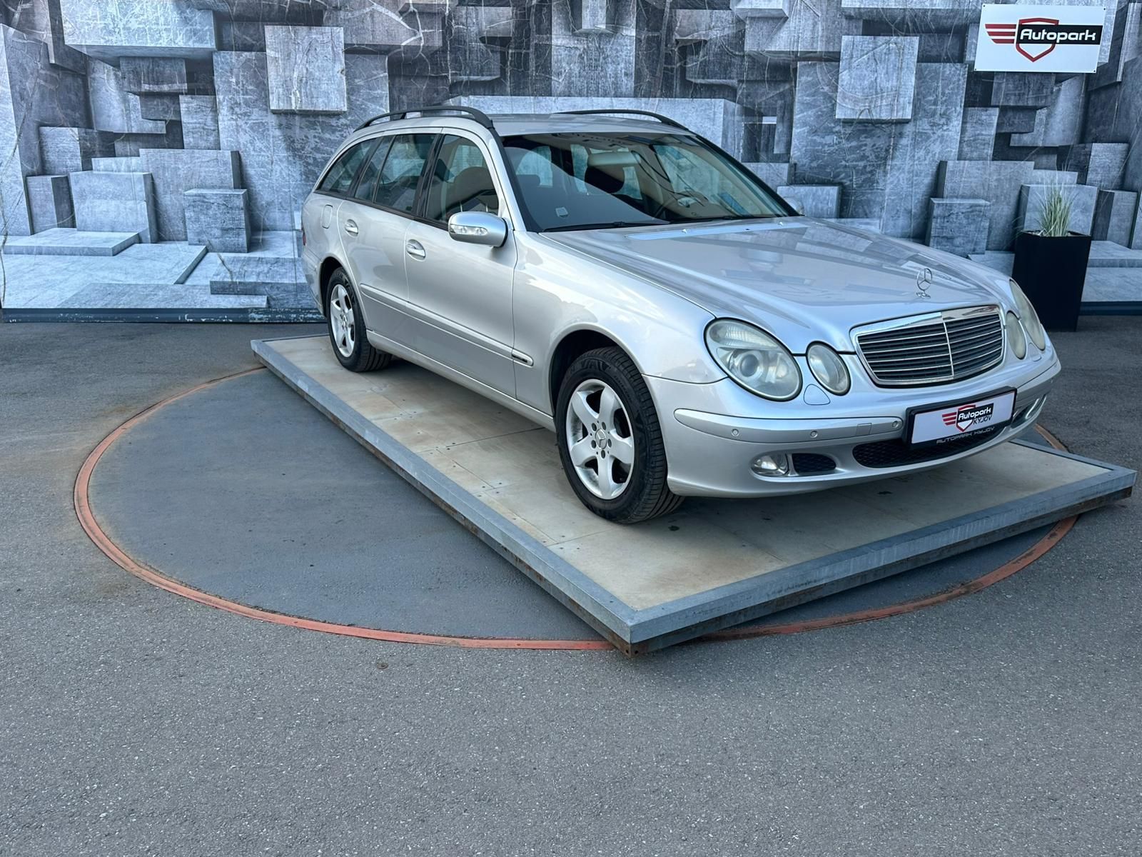 Mercedes-Benz Třídy E, E320CDi,150KW, VYHŘ.SED.,TEMP.