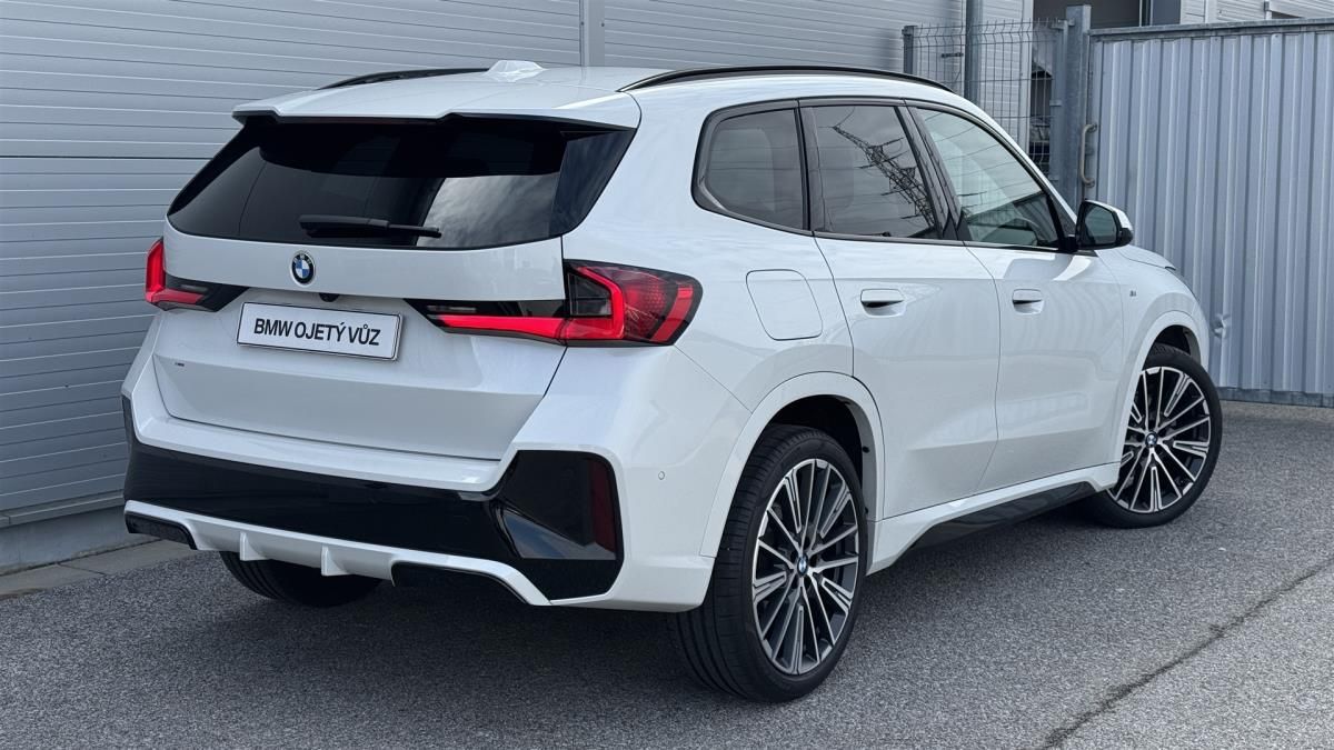 BMW X1, 18sd Mpaket ČR 1.majitel DPH - fotka 2
