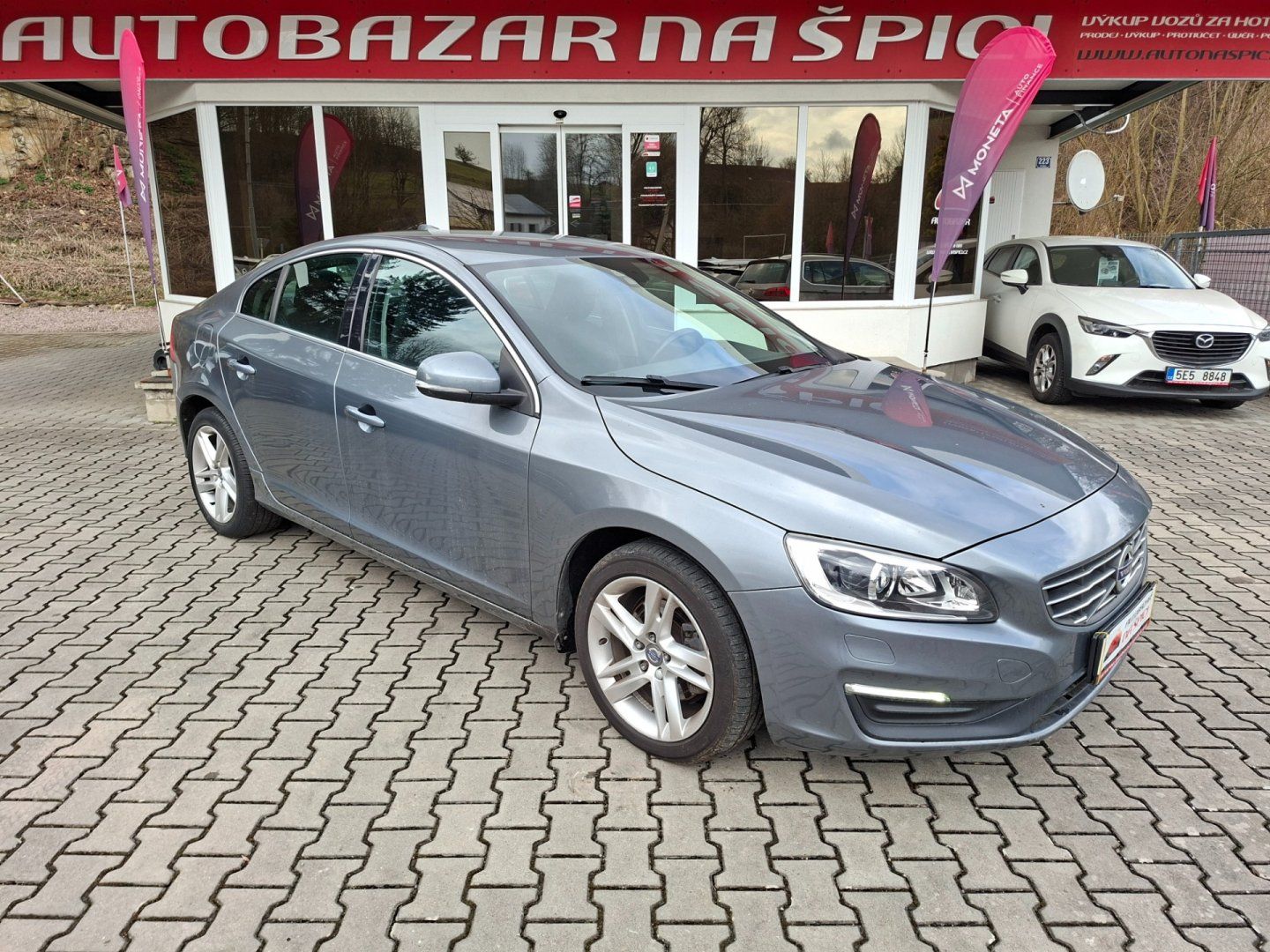 Volvo S60, 2.0 D4 147kW AUT -NOVÉ V ČR - fotka 2