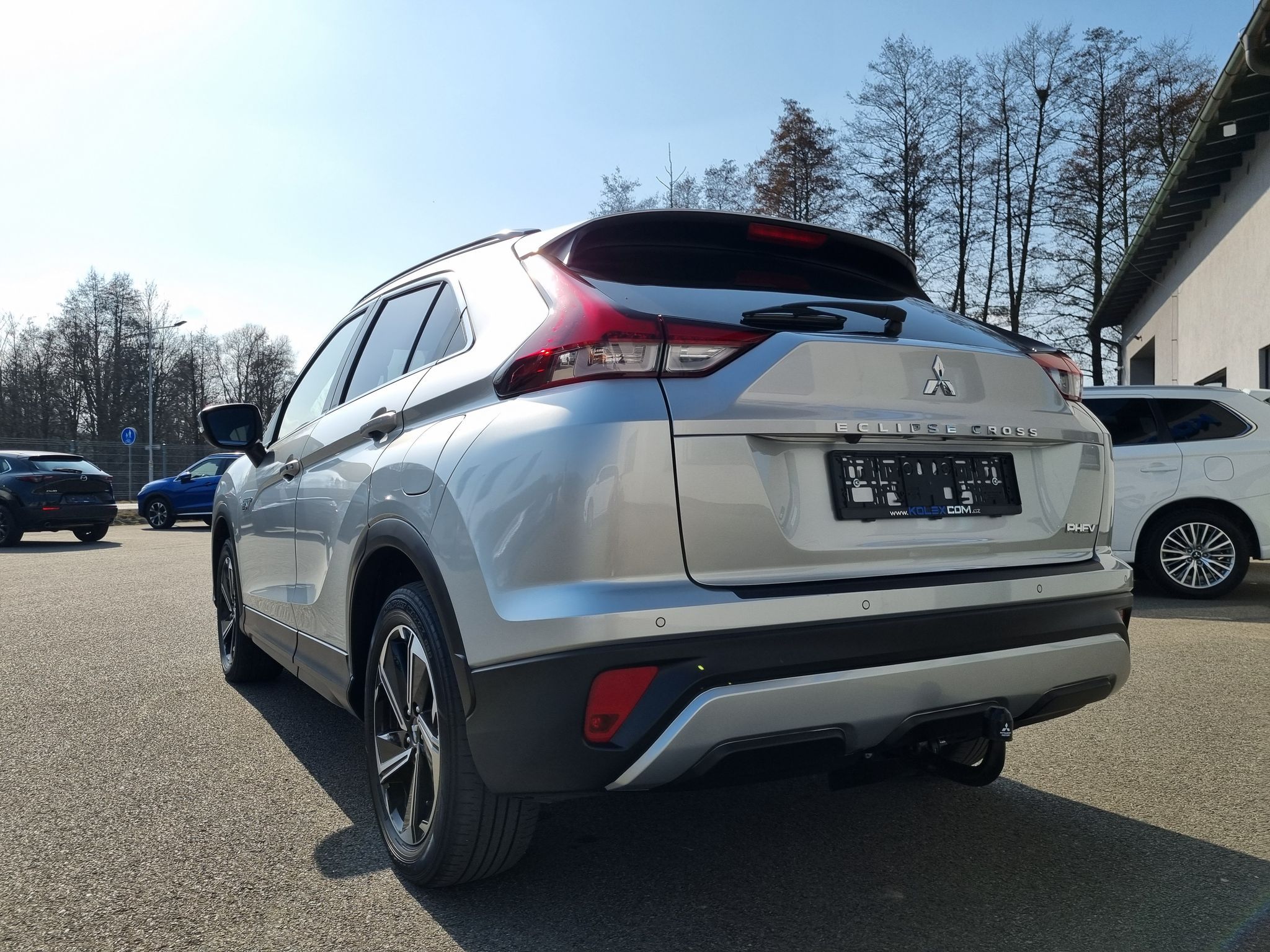 Mitsubishi Eclipse Cross, 2.4 PHEV 4x4, tažné zařízení - fotka 3
