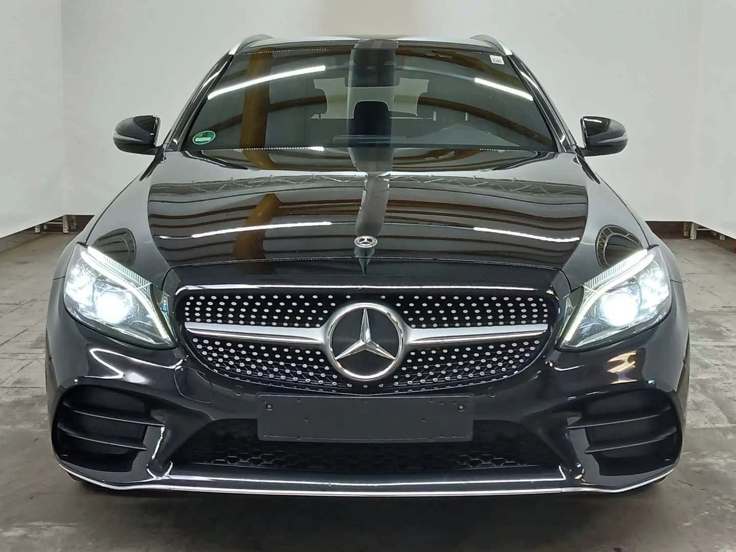 Mercedes-Benz Třídy C, 300 T e AMG Virtual*Navi*Led* - fotka 4