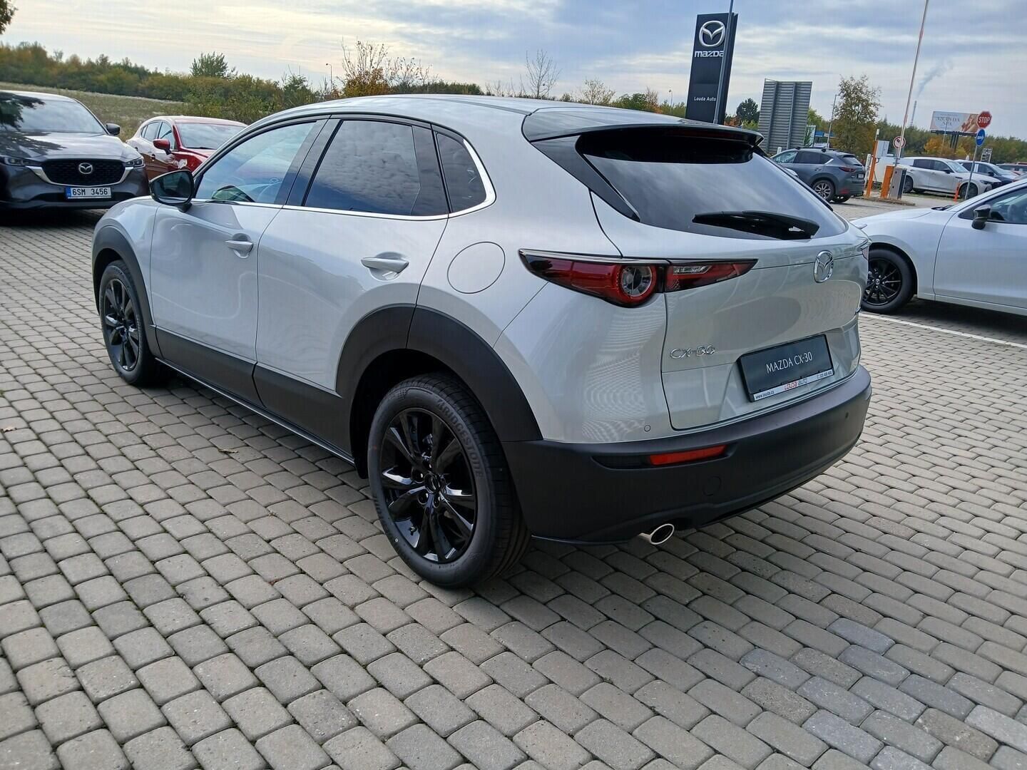 Mazda CX-30, Homura FWD 2,5l e-Skyactiv G14 - fotka 3