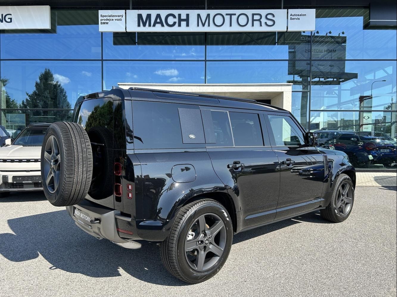 Land Rover Defender, 110 X-Dynamic SE D250 AWD AUT - fotka 6