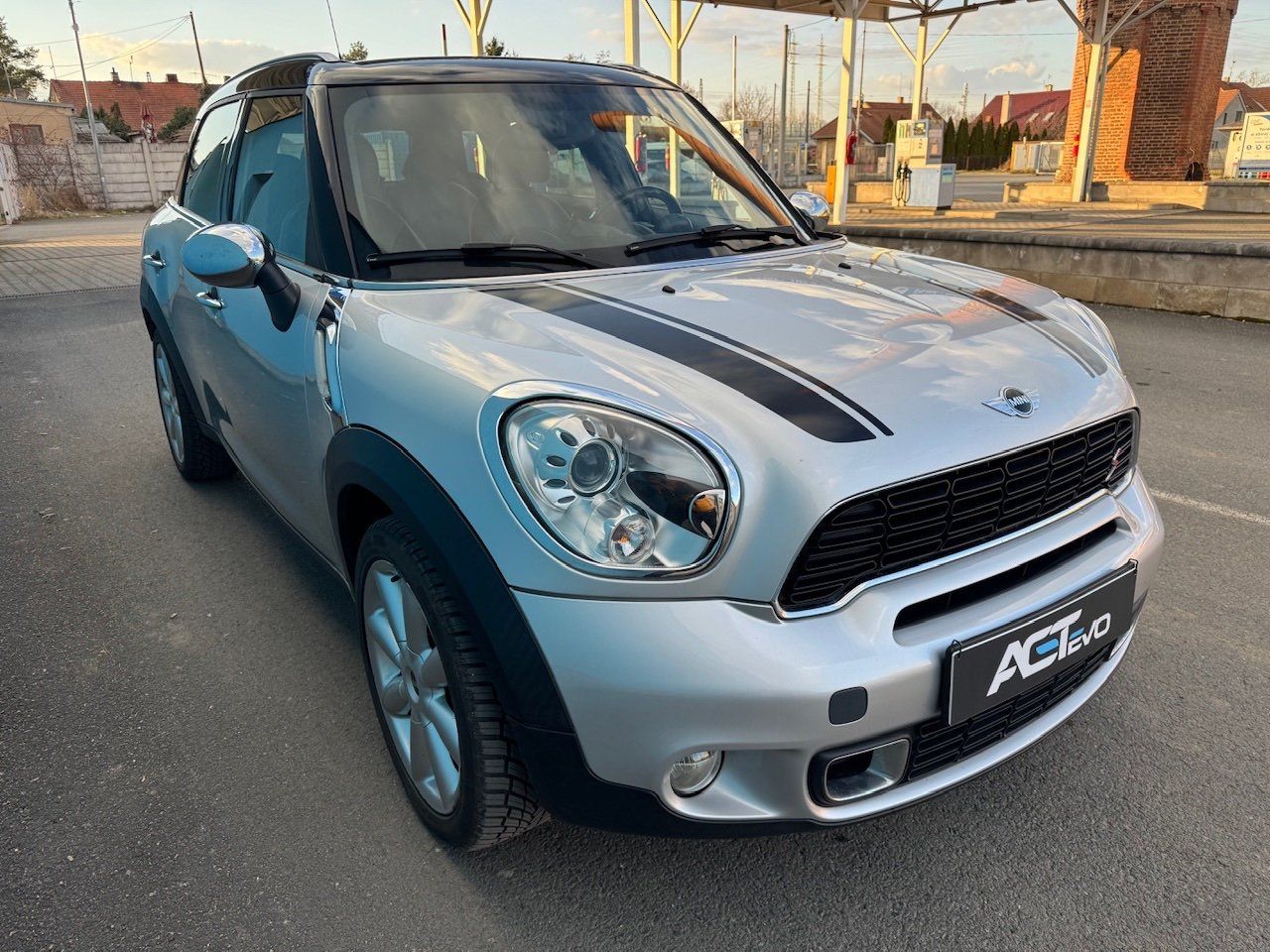 Mini Cooper, 2.0 D 105kW ALL4 AUT - fotka 4