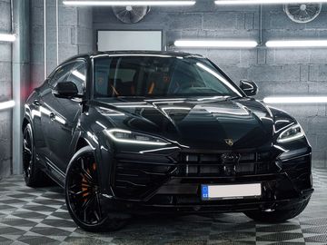 588kW|4x4|Bang&Olufsen|Akrapov