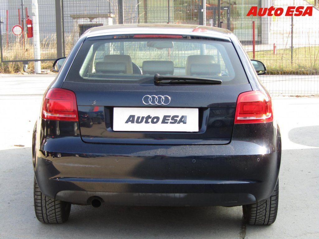 Audi A3, 1.6 TDi - fotka 5