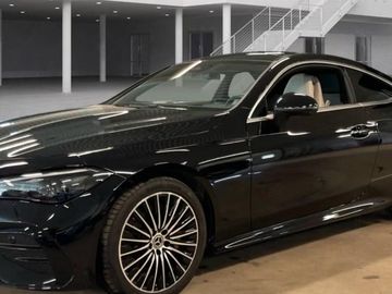 300 4M AMG 360k Tažné Panorama