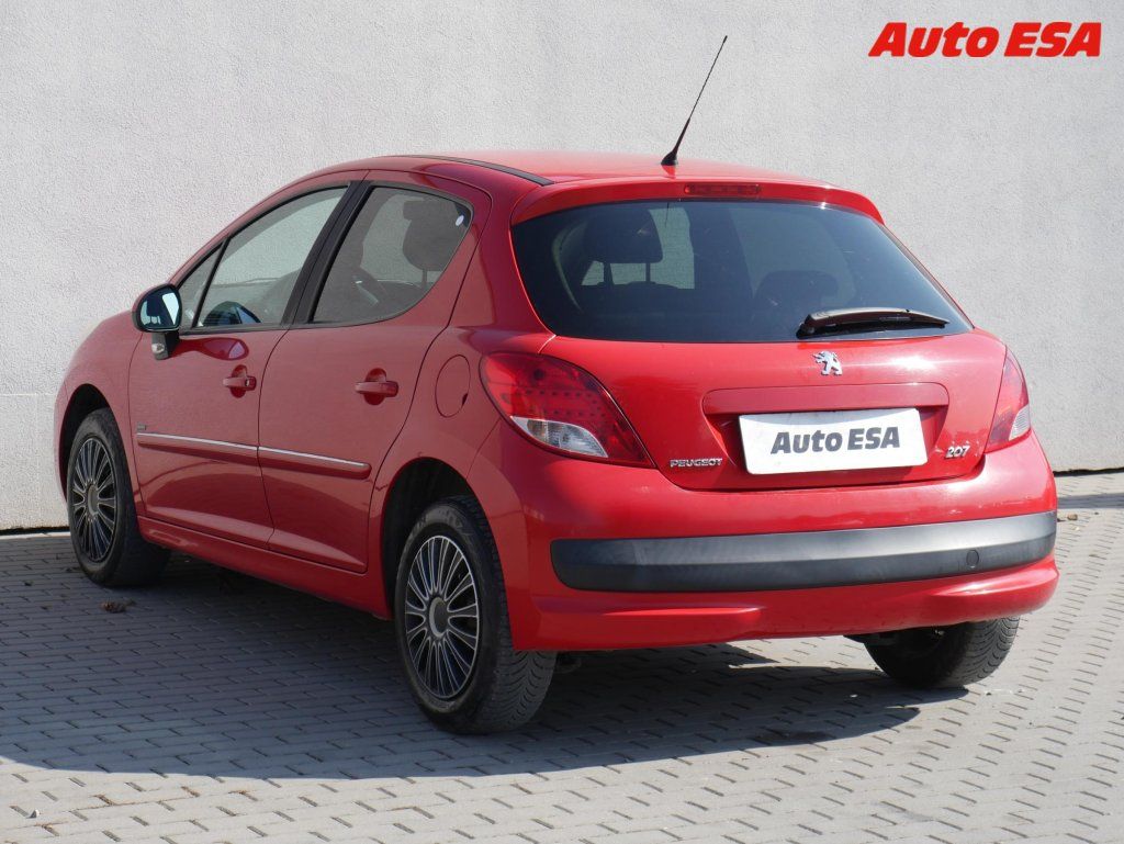 Peugeot 207, 1.4i,ČR,AC,temp,STK3/28 - fotka 6