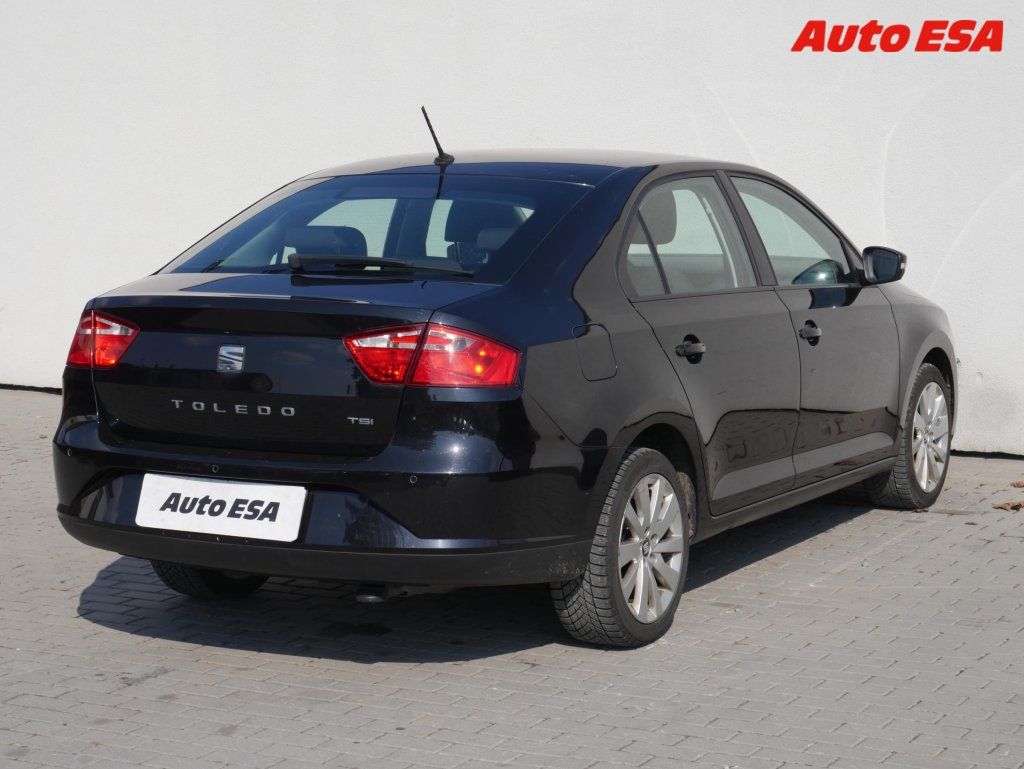Seat Toledo, 1.4TSi,DSG,navi - fotka 4