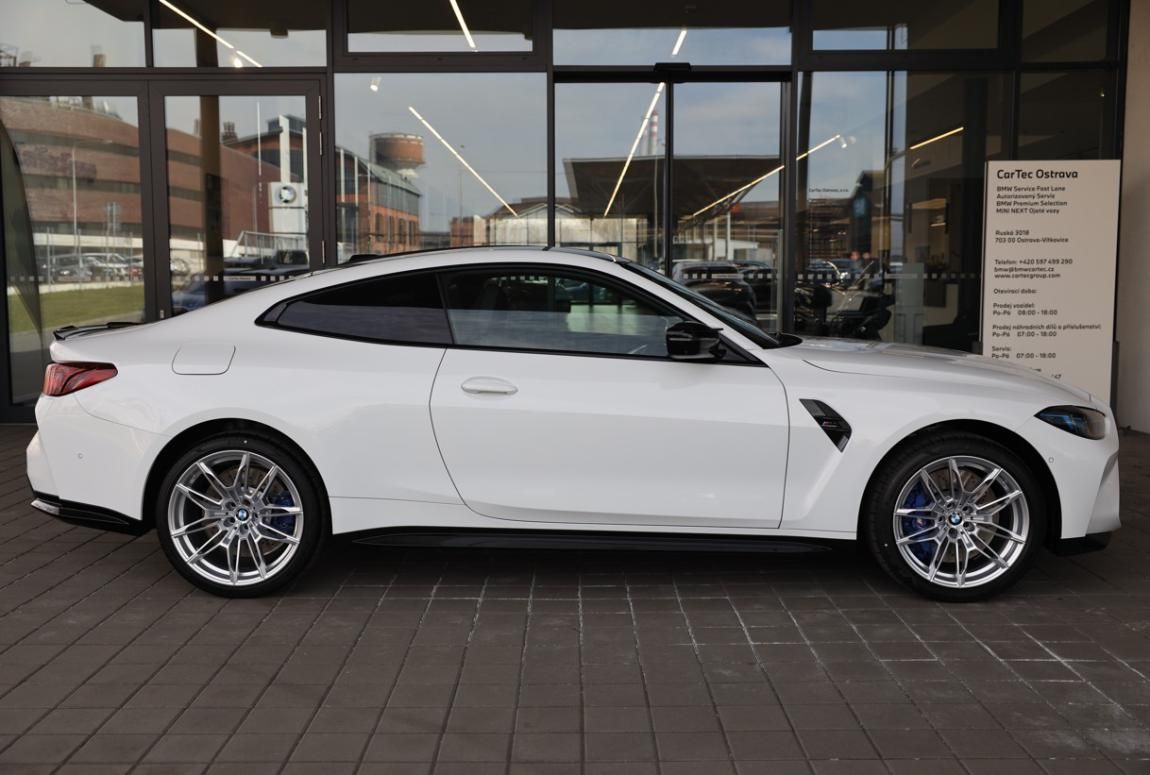 BMW M4, Competition M xDrive - fotka 4
