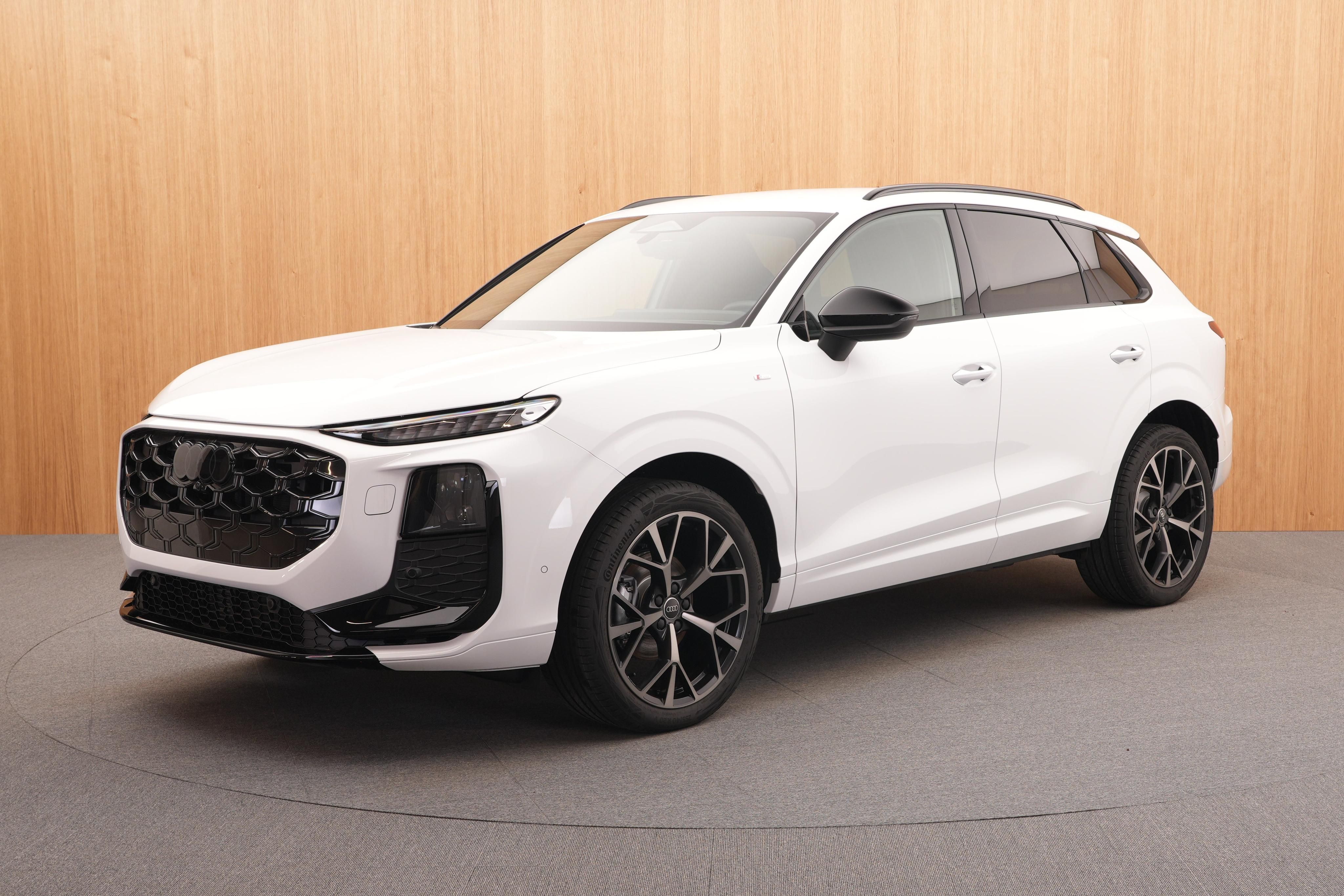 Audi Q3, S line  35 TFSI 110 kW