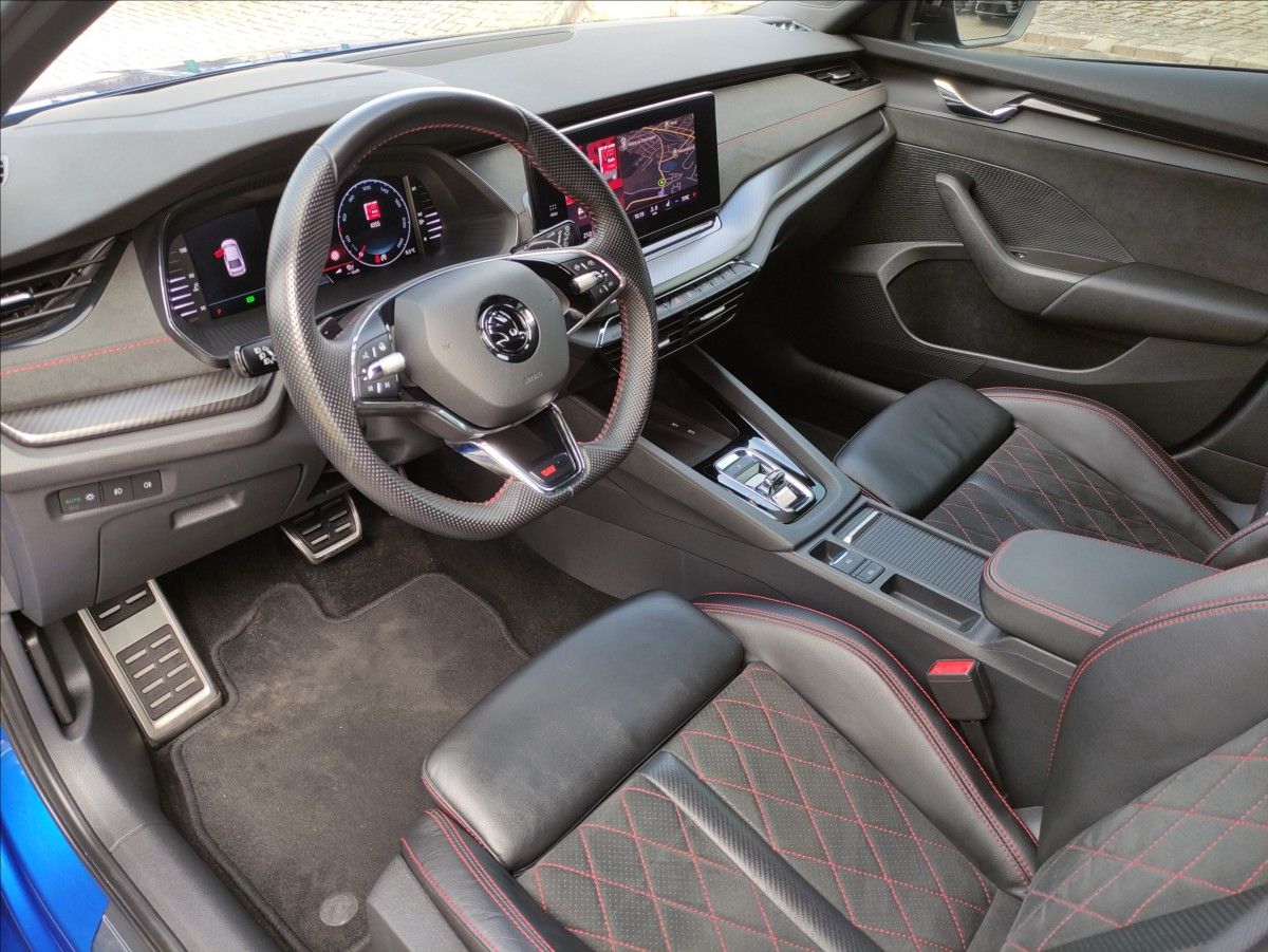 Škoda Octavia, 2,0 TSi DSG RS *MATRIX*WEBASTO - fotka 5