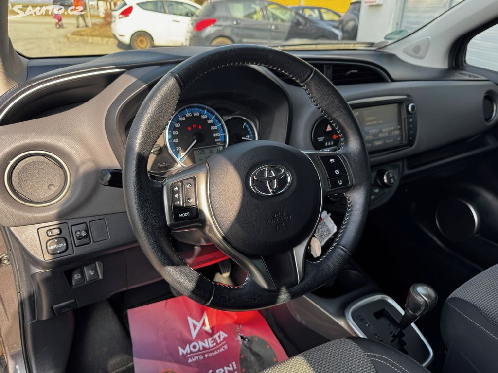 Toyota Yaris, fotka 11