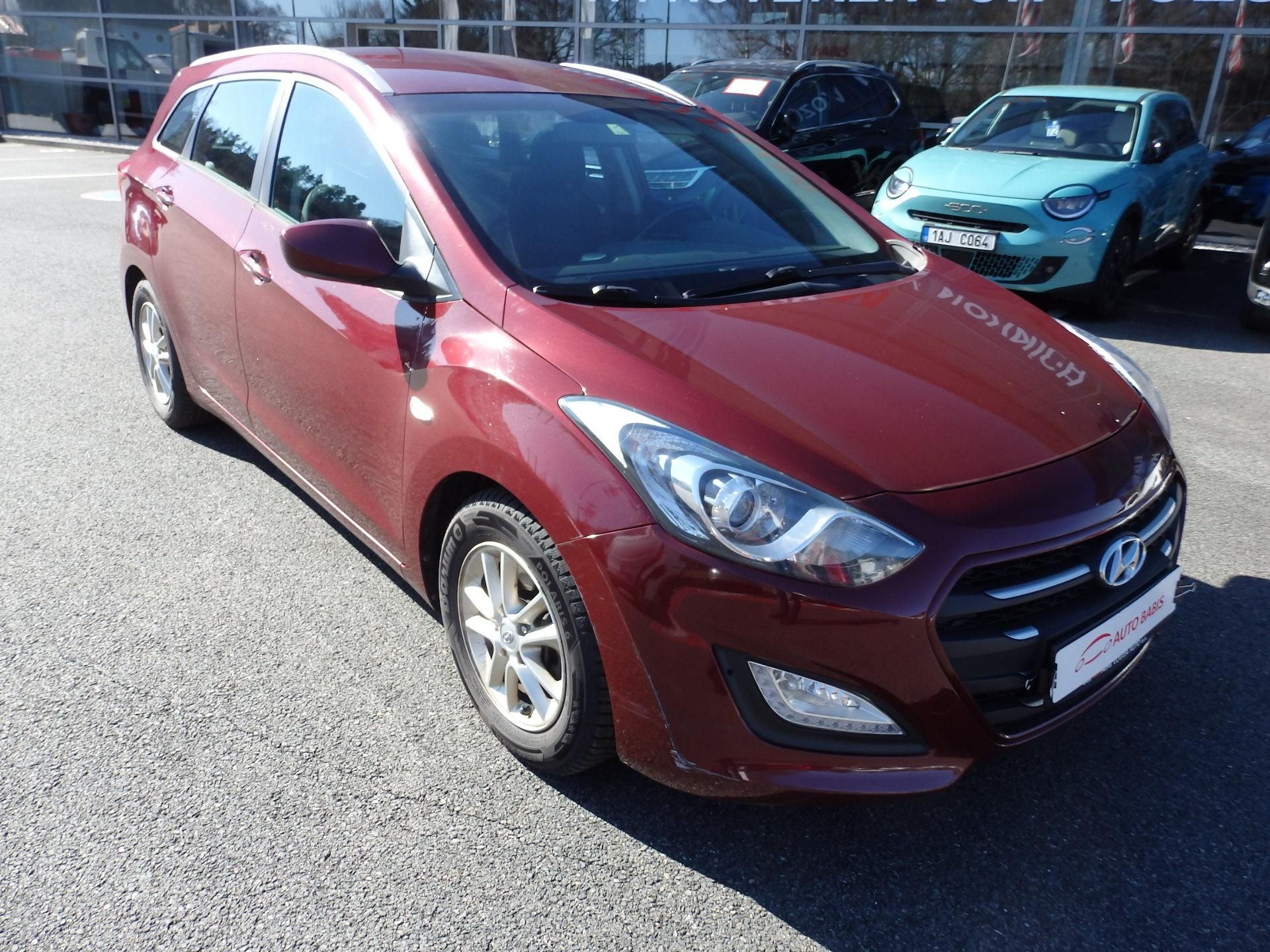 Hyundai i30, 1.6i 88kw kombi - fotka 3