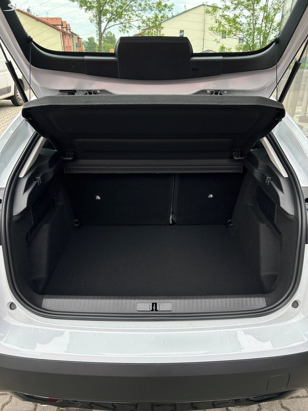 Citroën C4, PLUS 1.2 PureTech 1 - fotka 3