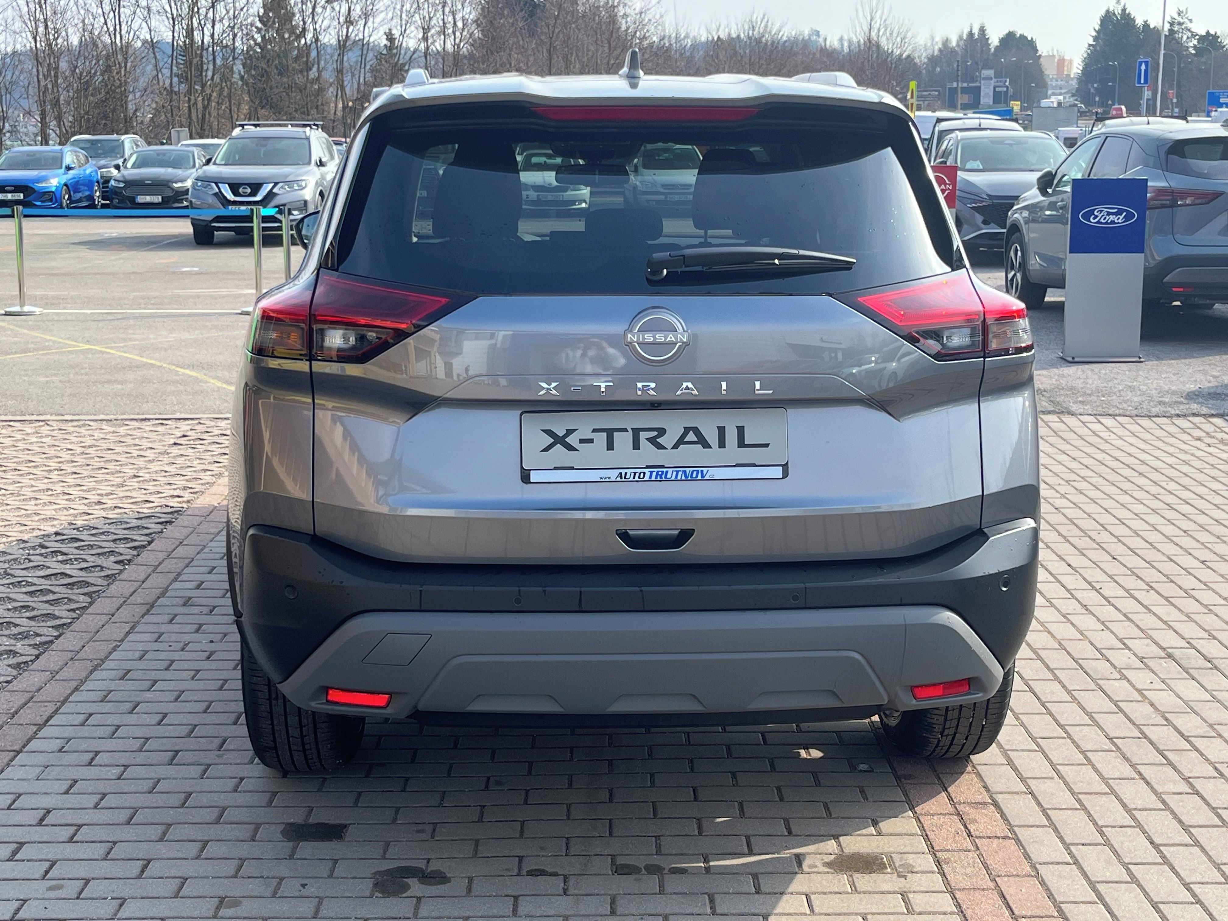 Nissan X-Trail, 1.5 VC-T MHEV 120kW N-Connecta - fotka 4