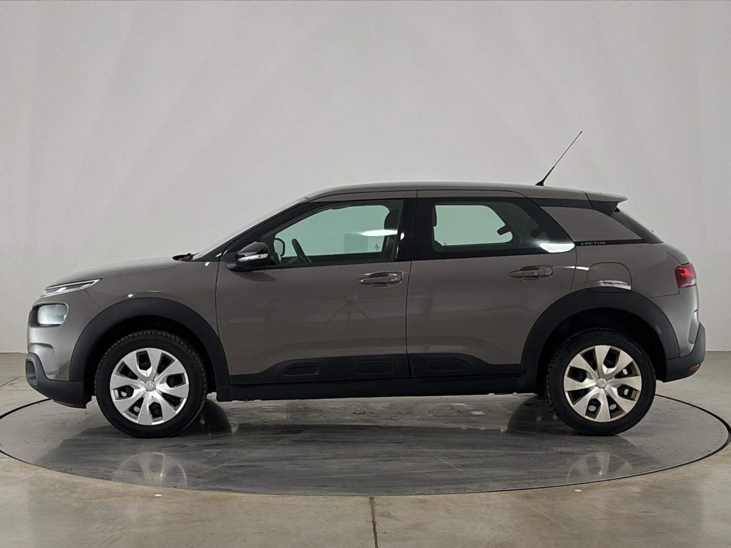 Citroën C4 Cactus, 1.2 PureTech / 81 kW - fotka 3