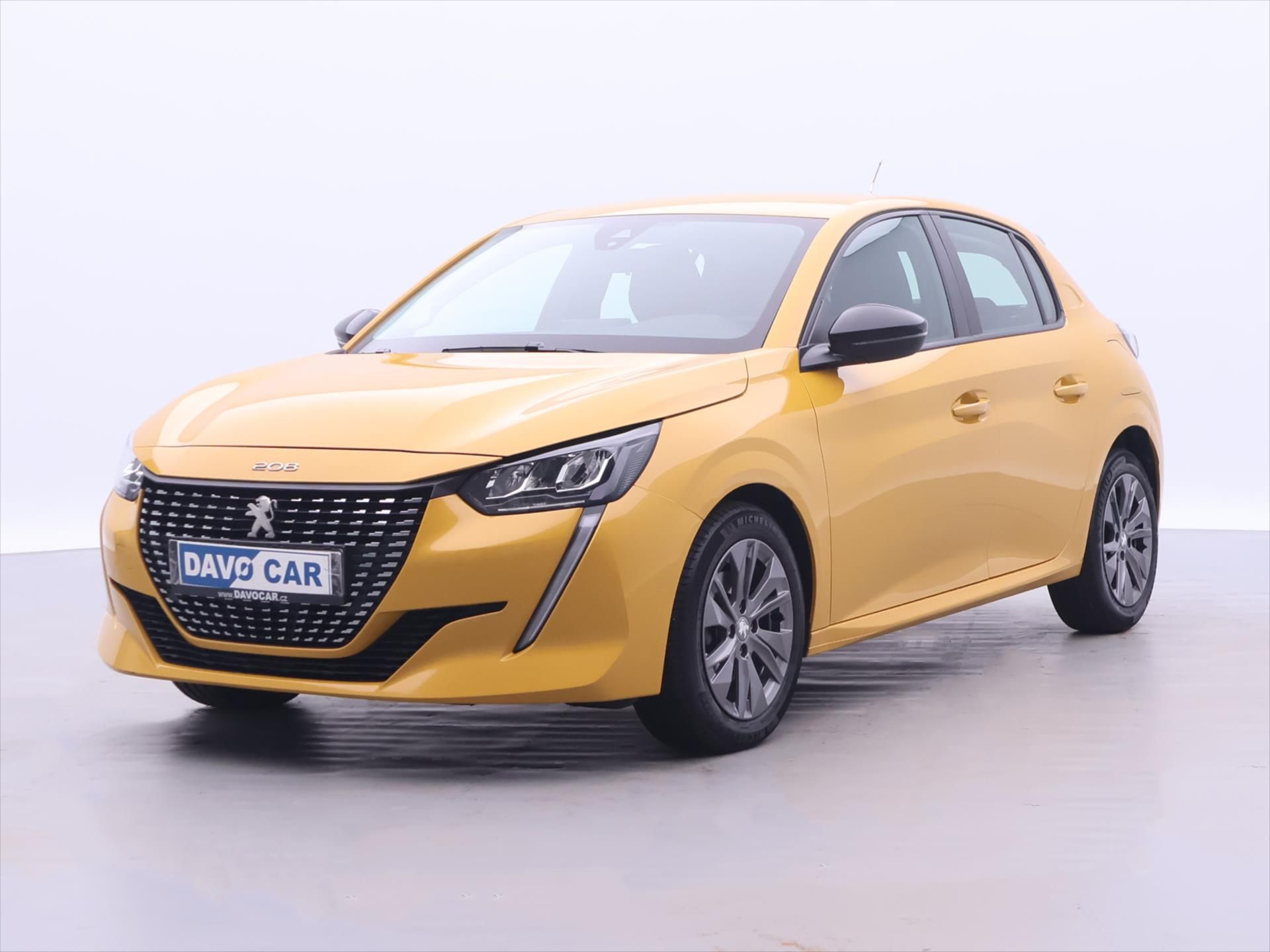 Peugeot 208, 1,2 Pure Tech 74 kW Allure - fotka 3