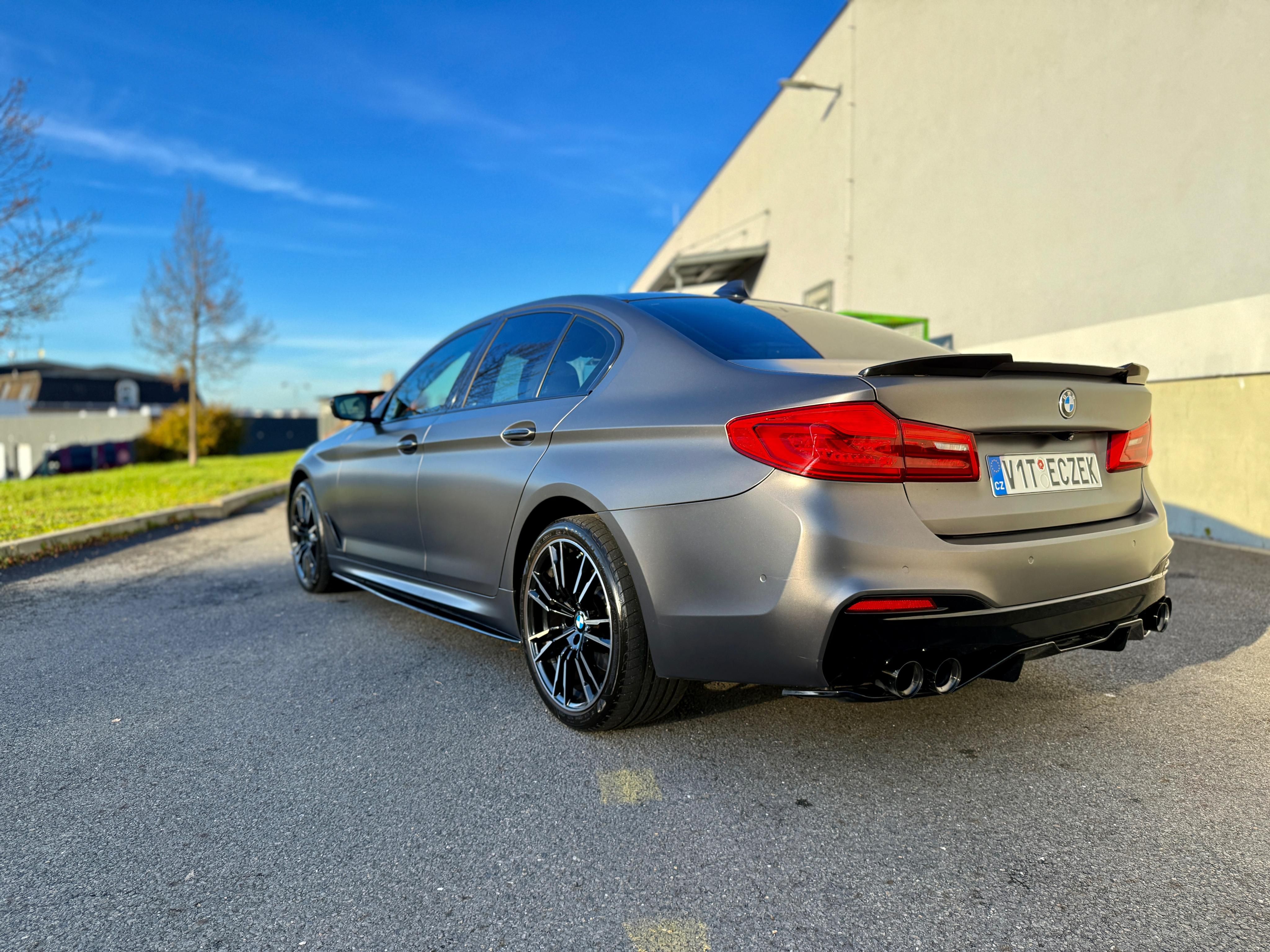 BMW Řada 5, 520d (G30), 130tkm CZ - fotka 5