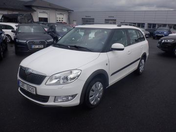 1.6 TDI 66kW Elegance kombi