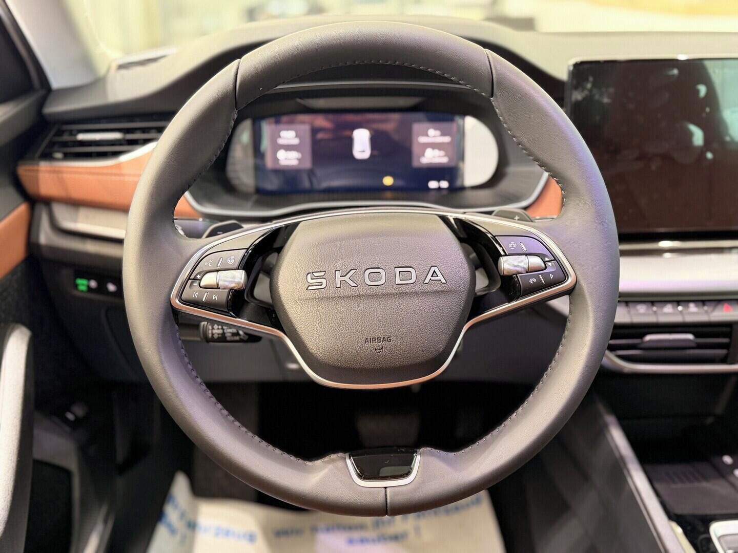 Škoda Octavia, Combi Exclusive Selection 2.0 - fotka 5
