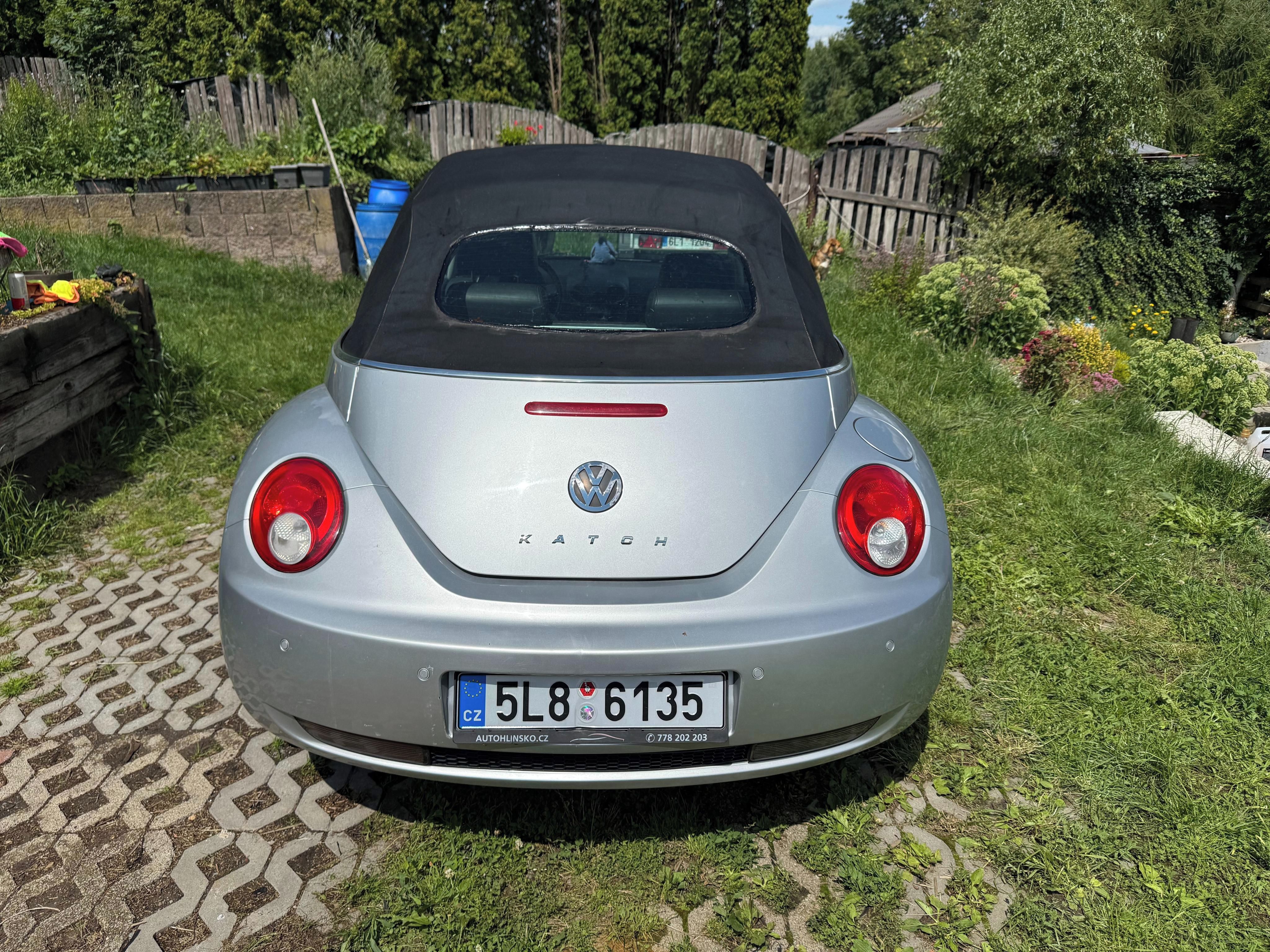 Volkswagen New Beetle, Cabrio, Garážováno - fotka 4