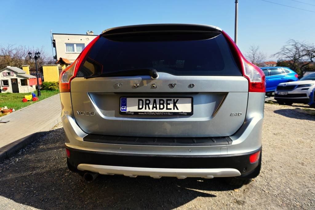 Volvo XC60, SUMMUM 2,4 D 129 kW - fotka 5