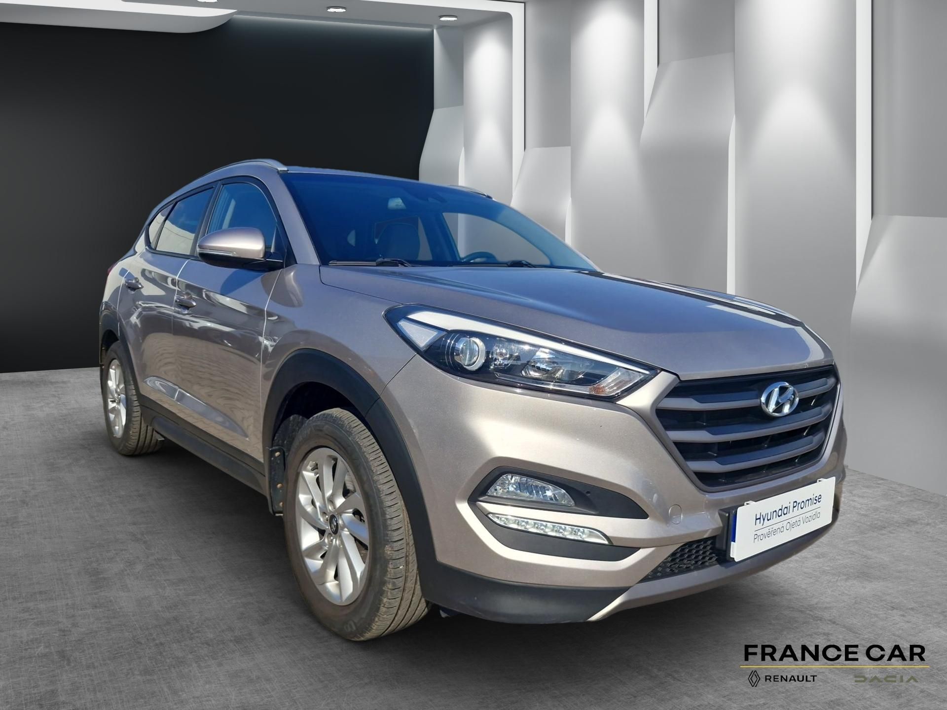 Hyundai Tucson, 1,7 CRDi 85 kW Trikolor ČR - fotka 3