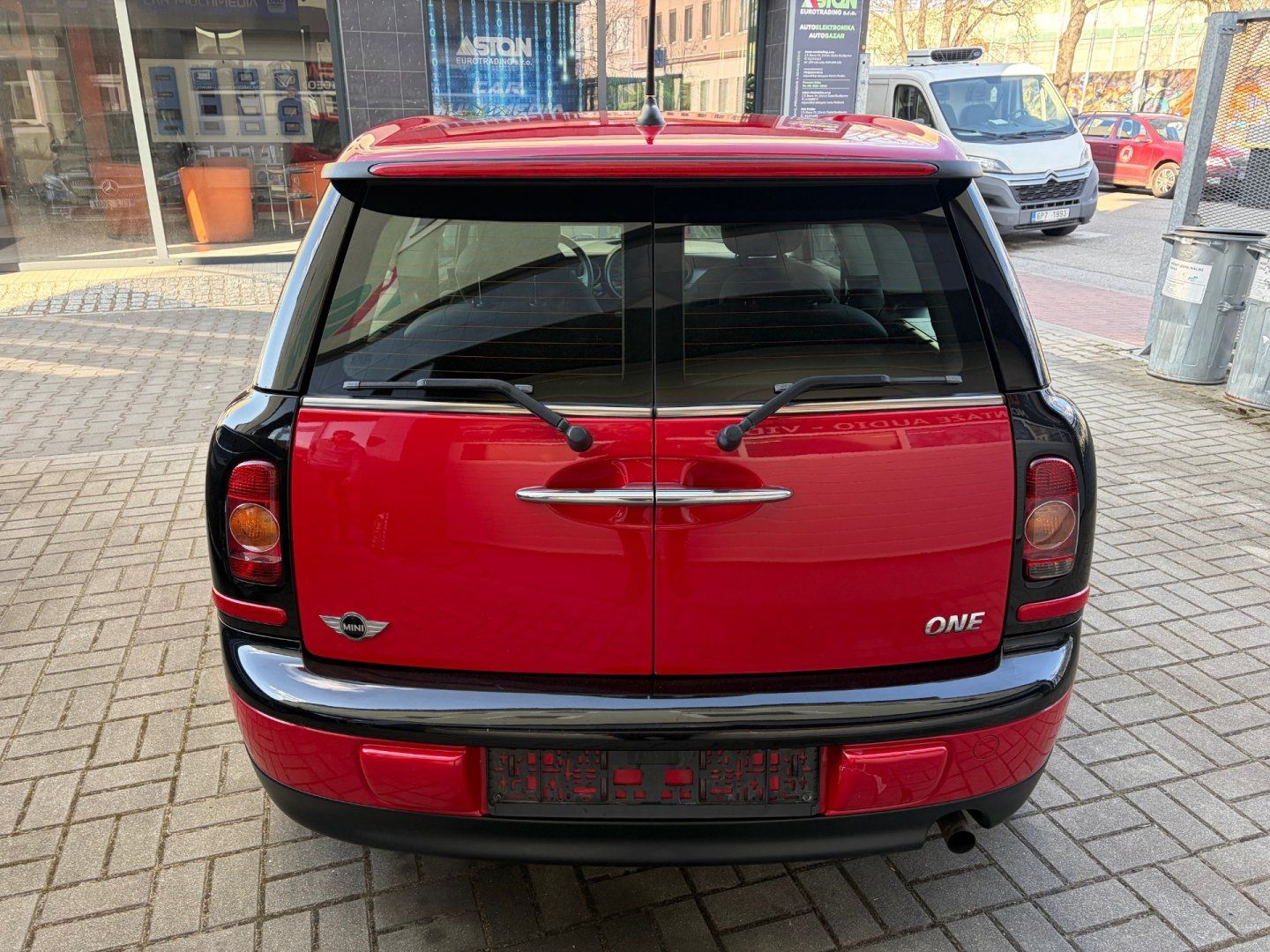 Mini Clubman, 1,4i 70kW, serviska - fotka 5