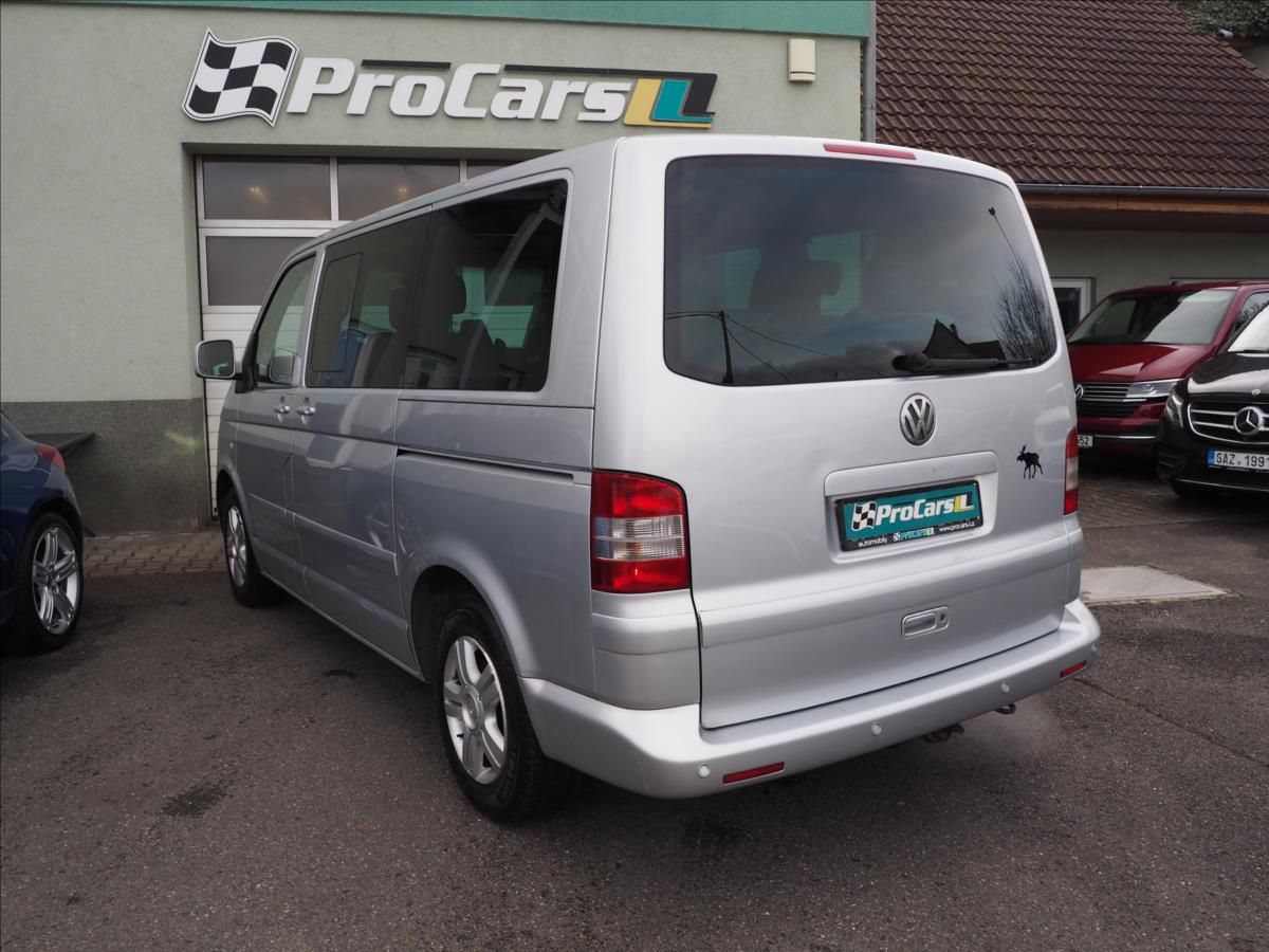 Volkswagen Multivan, 2,5 TDI  HIGHLINE DSG - fotka 4
