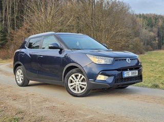SsangYong Tivoli, JEN 45000 KM, + DRUHÁ ALU KOLA