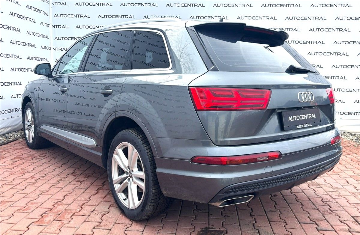 Audi Q7, 3,0 TDi,QUATTRO,S-LINE,NEHAVAR - fotka 6