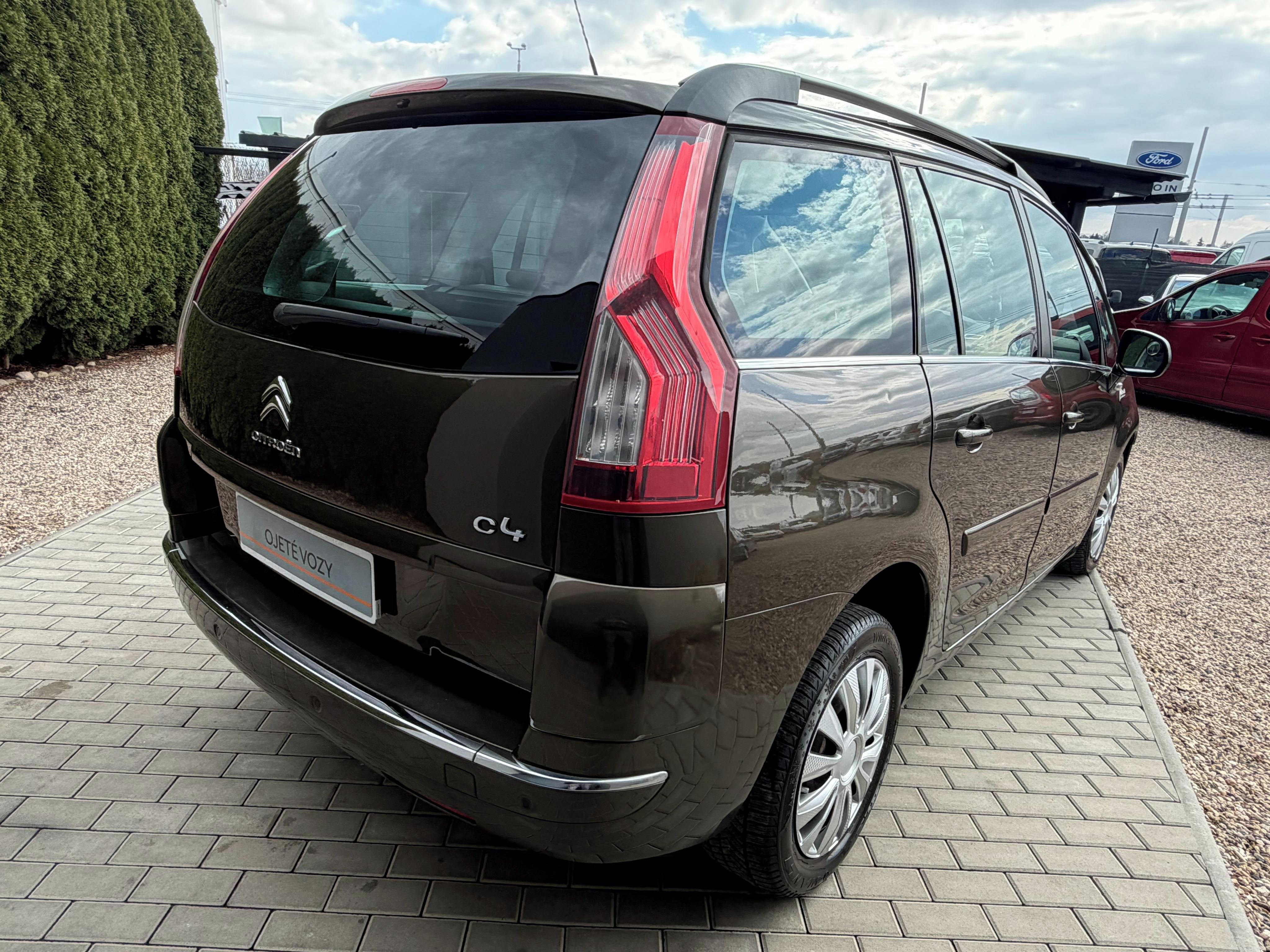 Citroën Grand C4 Picasso, 1.6 115KW AUTOMAT, Tažné - fotka 4