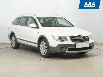 2.0 TDI, Scoutline, Kůže, Navi