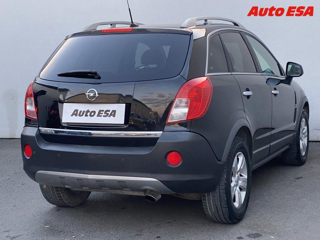 Opel Antara, 2.4 4x4,Cosmo,bixen,+ALU - fotka 4