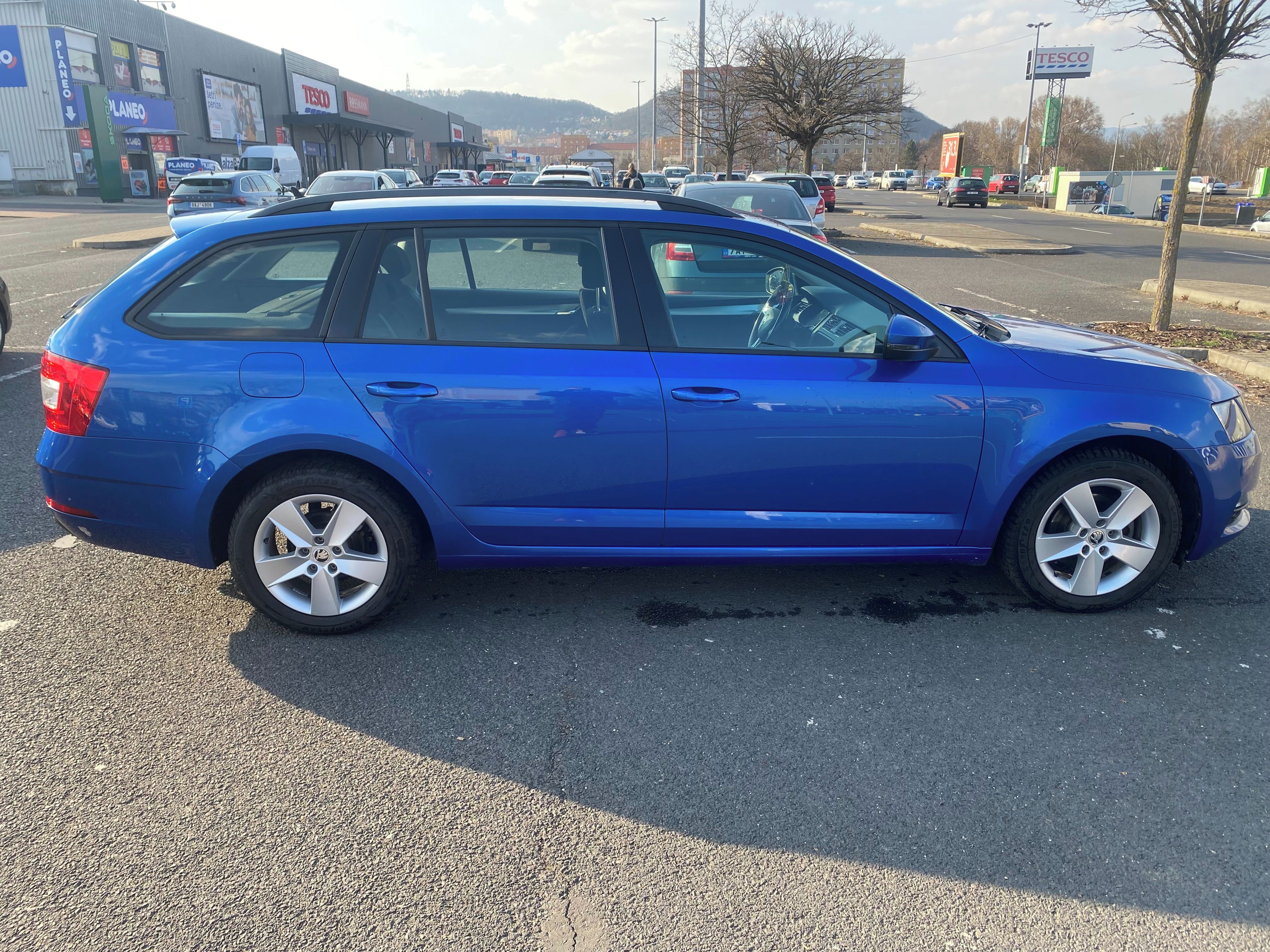 Škoda Octavia, 1.5 TSI ACT Ambition,110KW - fotka 5