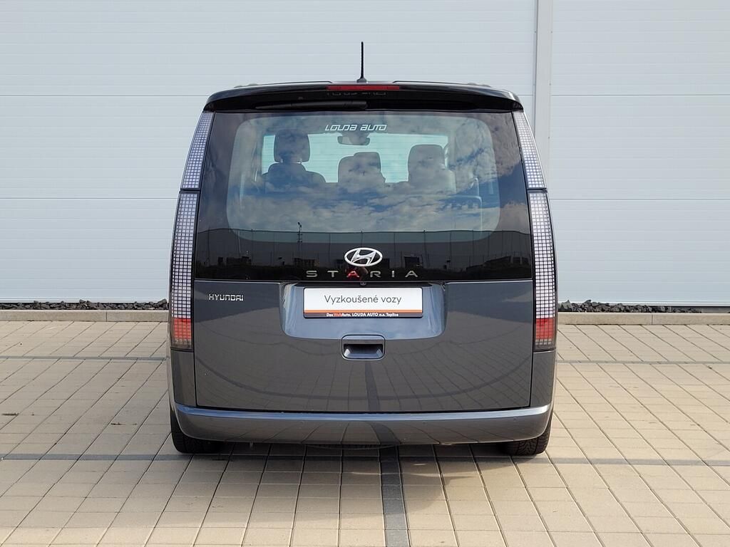 Hyundai Staria, Style Premium 2.2 CRDi 130 kW - fotka 6