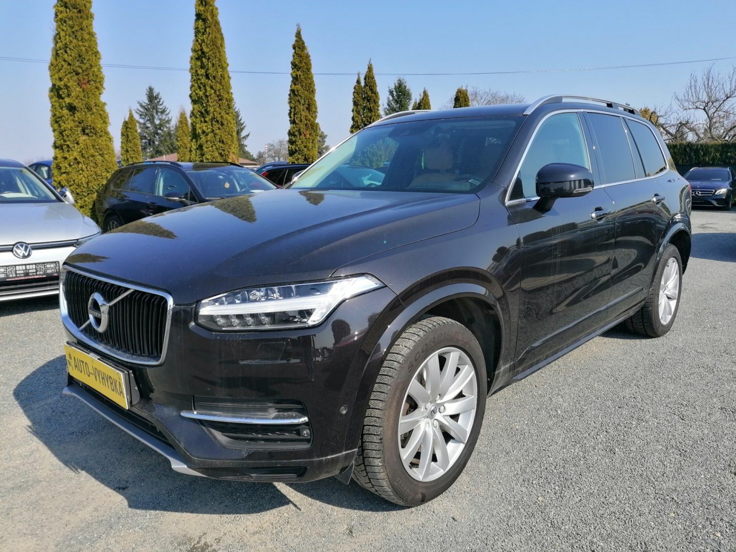 Volvo XC90, D5 AWD 7-míst Bowers & Wilkins - fotka 2
