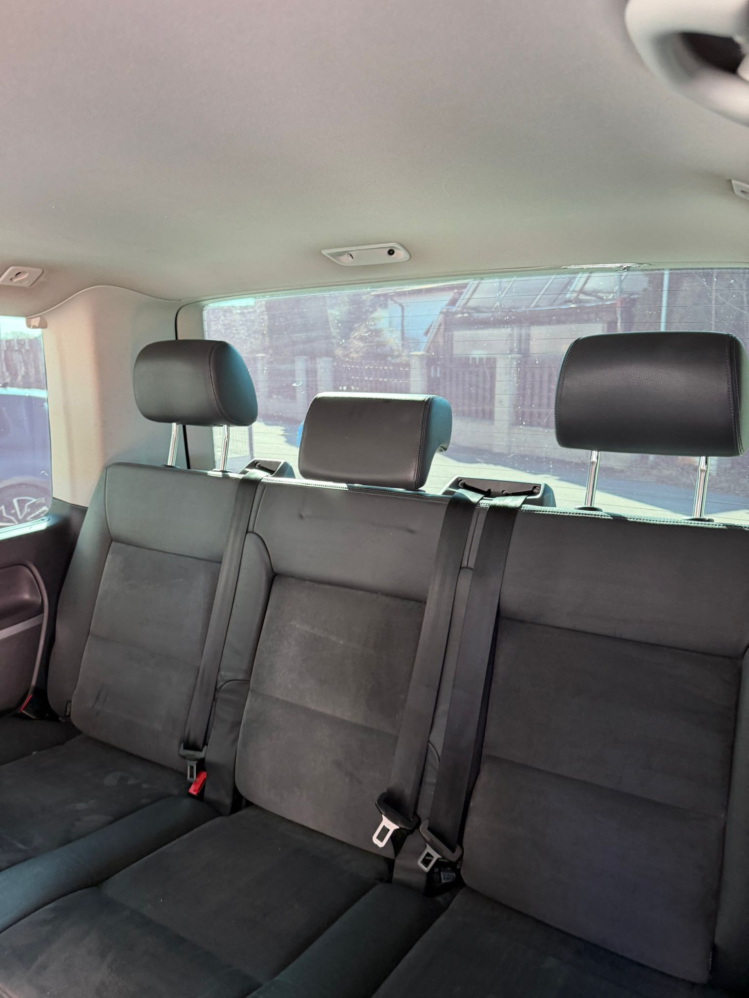 Volkswagen Multivan, 7 míst - fotka 5