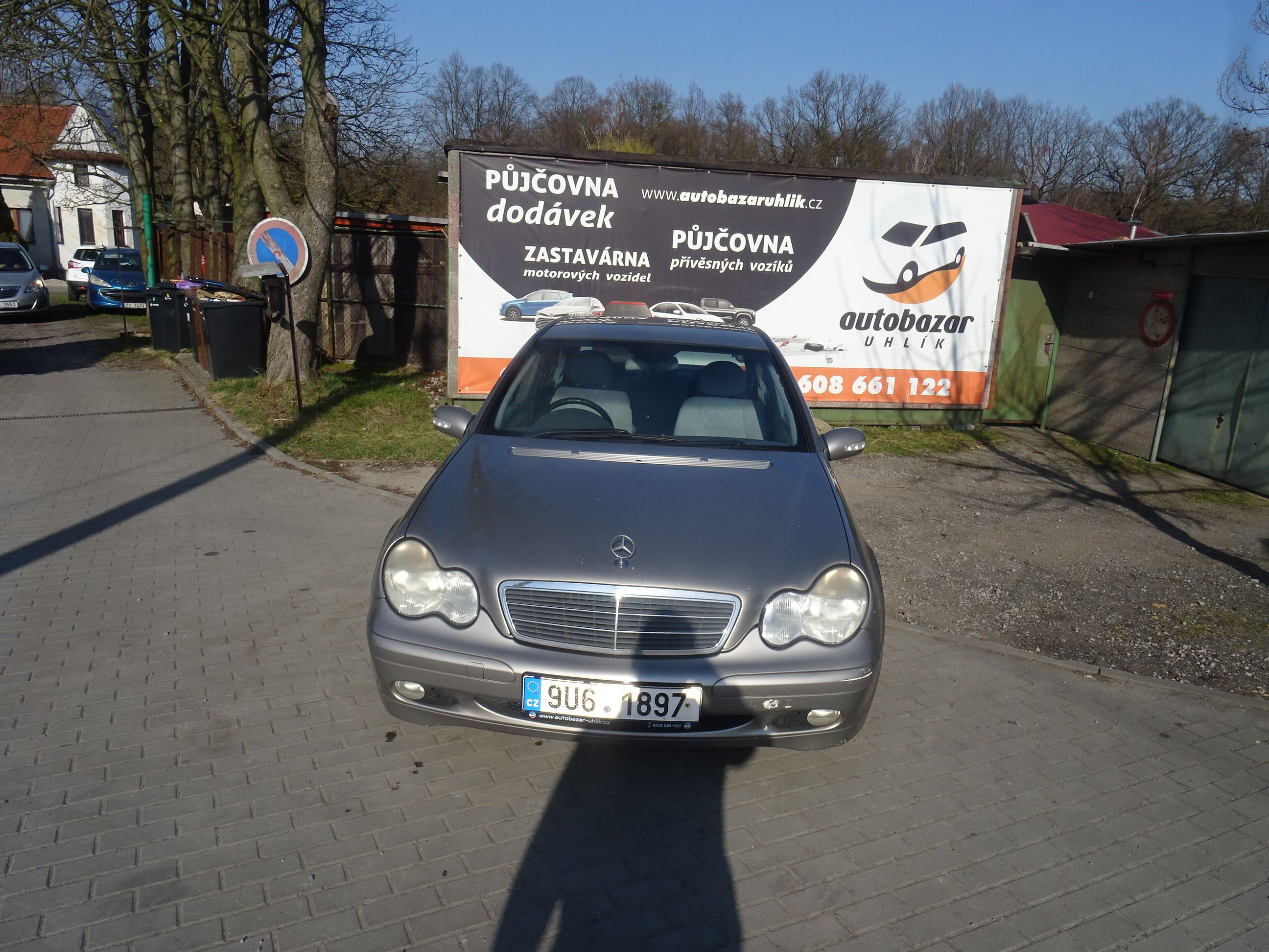 Mercedes-Benz Třídy C, 200 OPAČNE ŘIZENÍ !! - fotka 2
