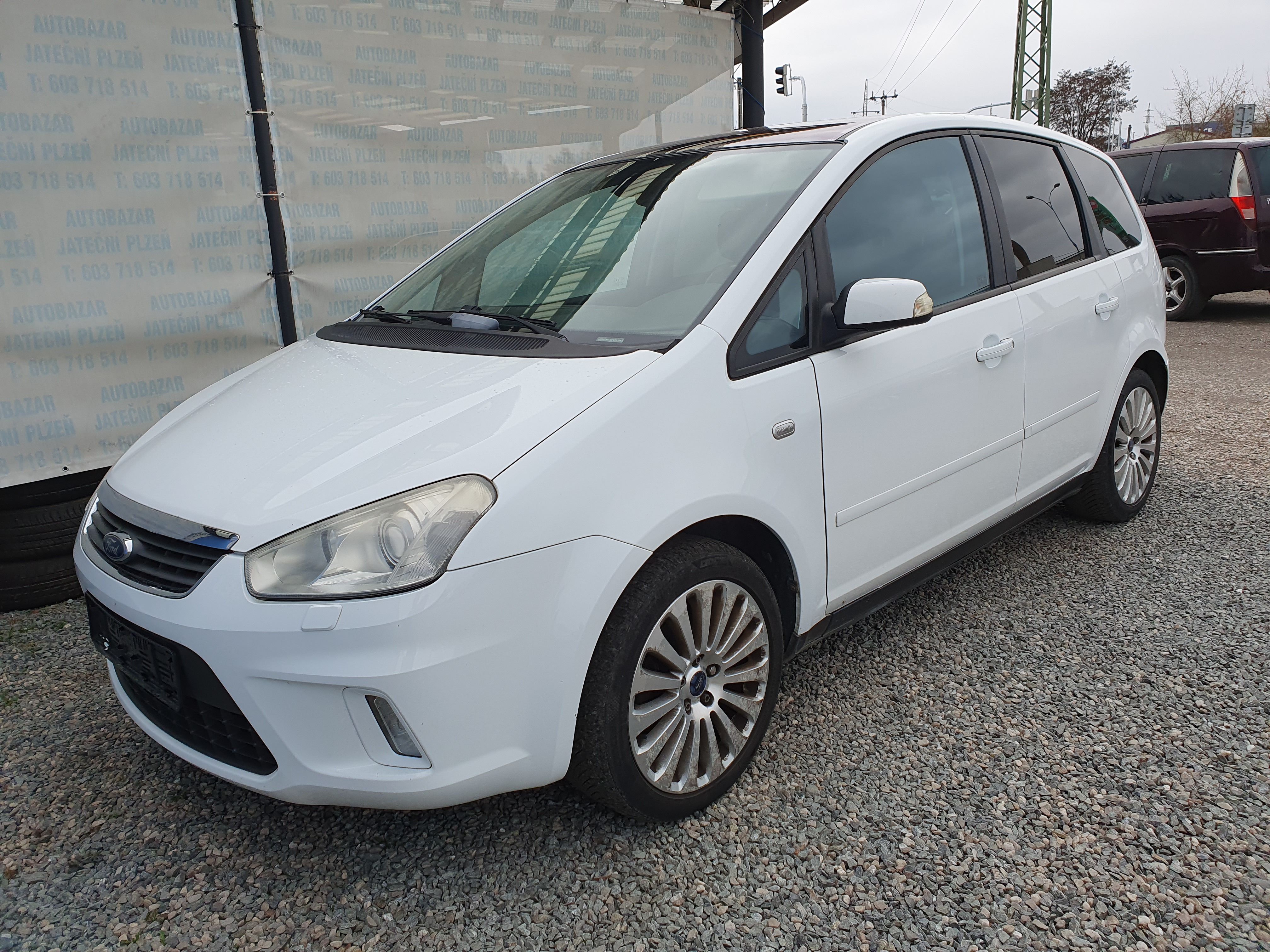Ford C-MAX, 1.8 í 92 KW - fotka 5