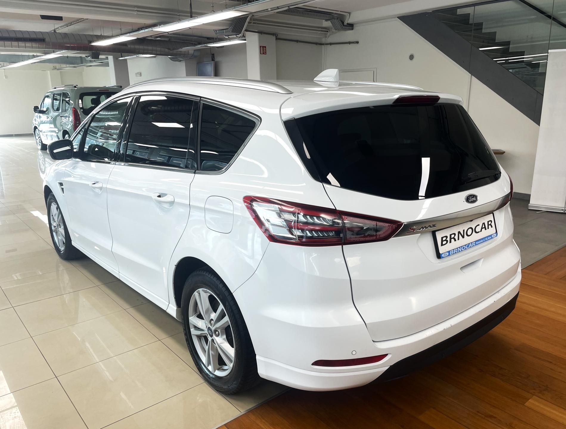 Ford S-MAX, Titanium 2,0D 110kW 7 MÍST, ČR - fotka 4