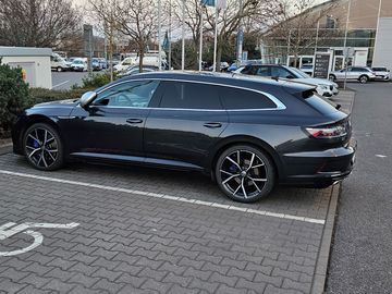 R 2.0 TSI 235kW v záruce