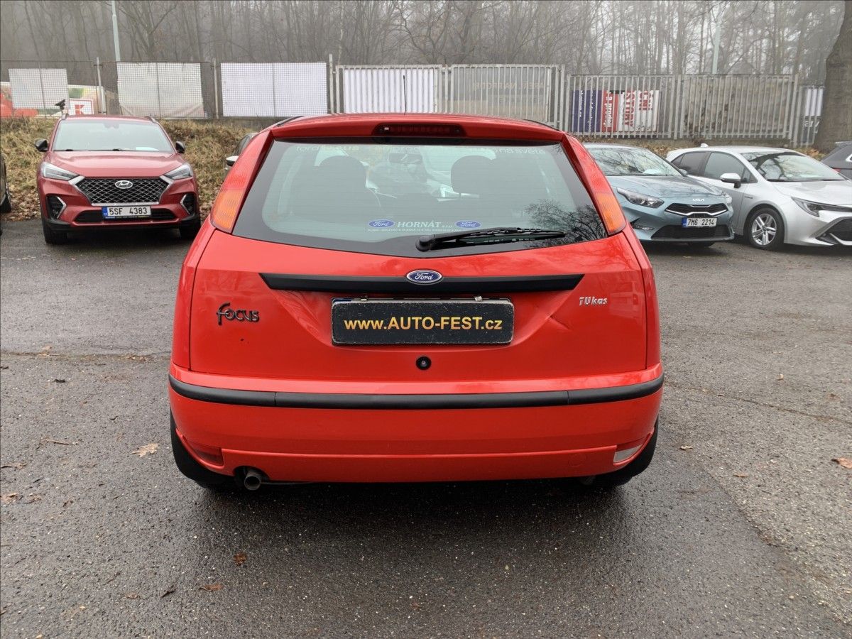 Ford Focus, 1,6 i - fotka 6